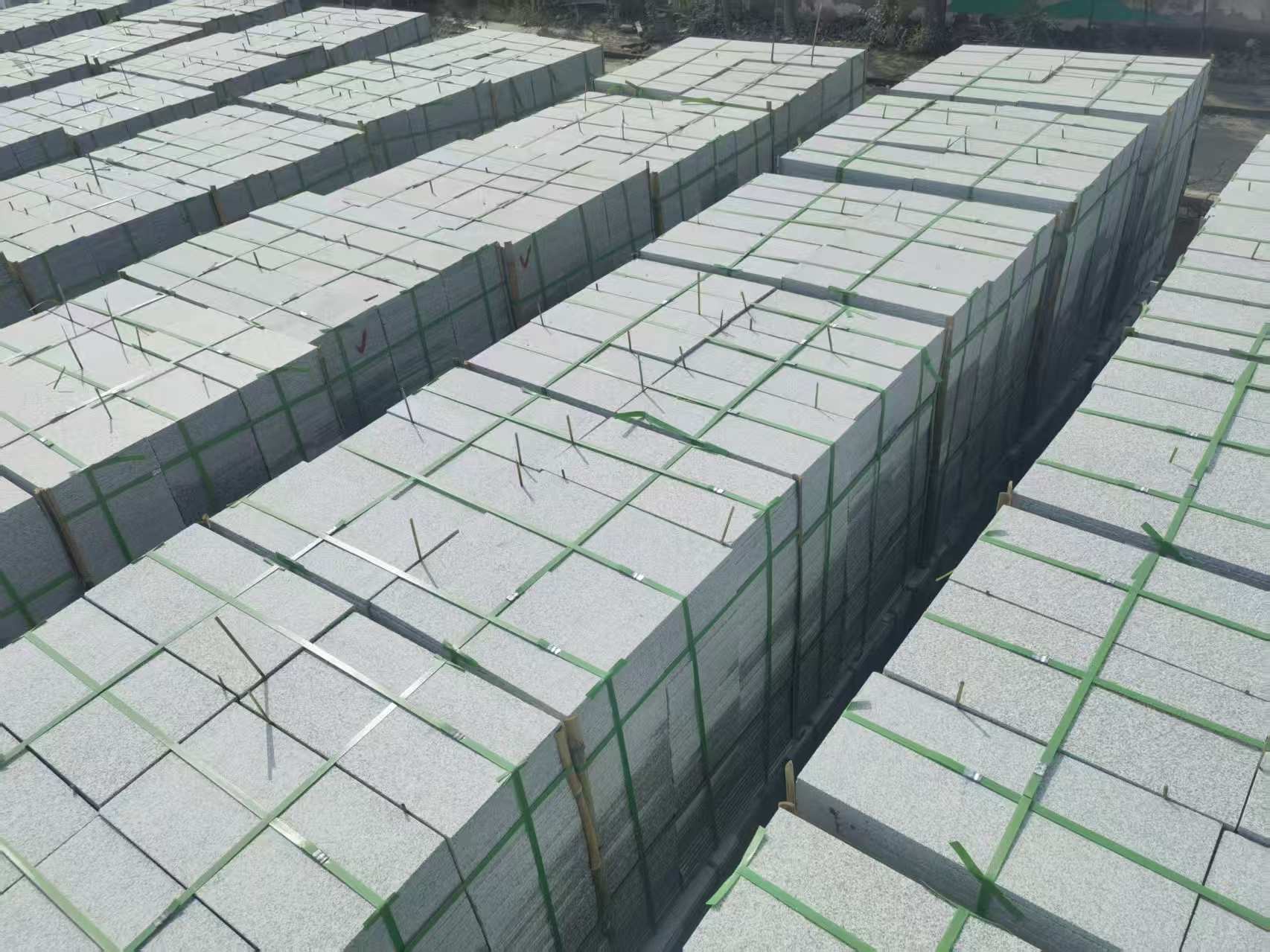 宁德 芝麻白1.8公分火烧300*600地铺，清仓大甩卖