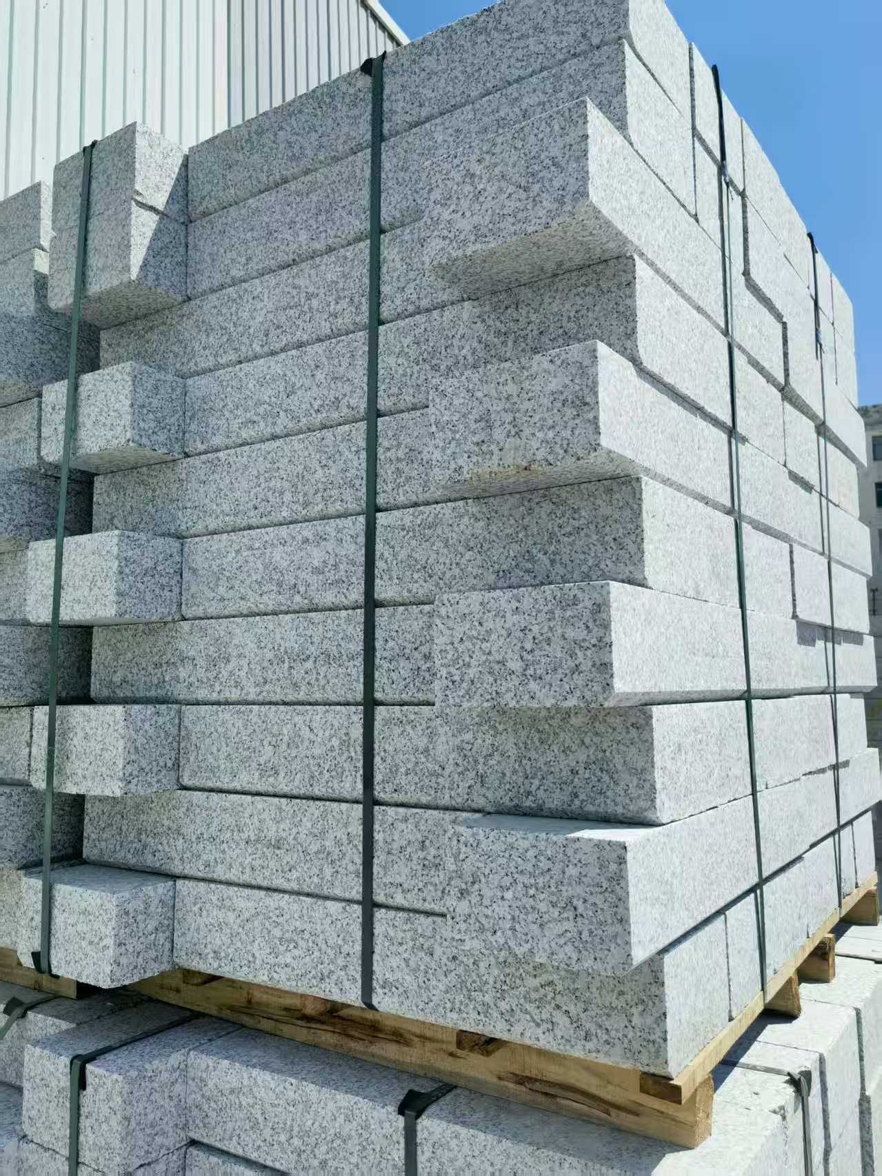 宁德 路沿石颜色均匀、尺寸标准