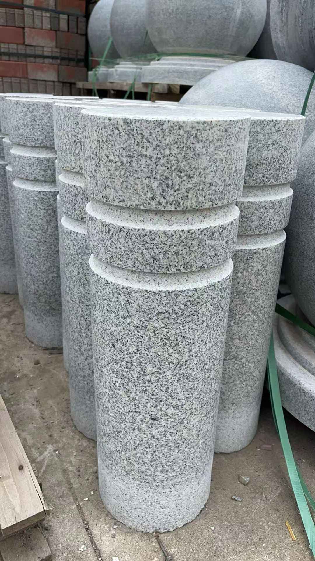 宁德 芝麻白花岗岩挡车柱、隔离柱多少钱