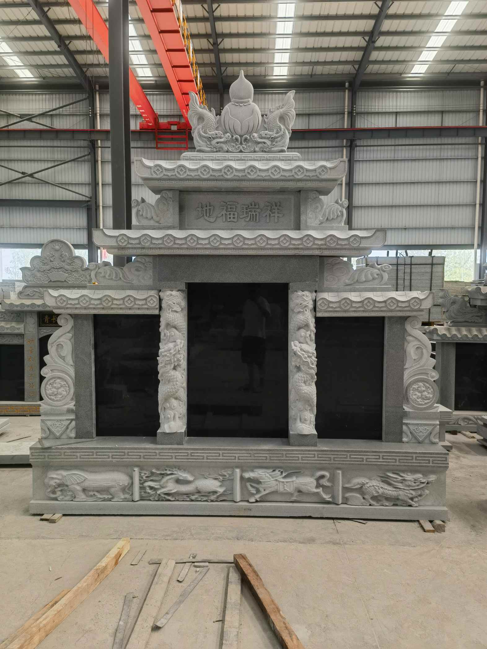 宁德 芝麻灰高档墓碑、土墓，一套也支持定做