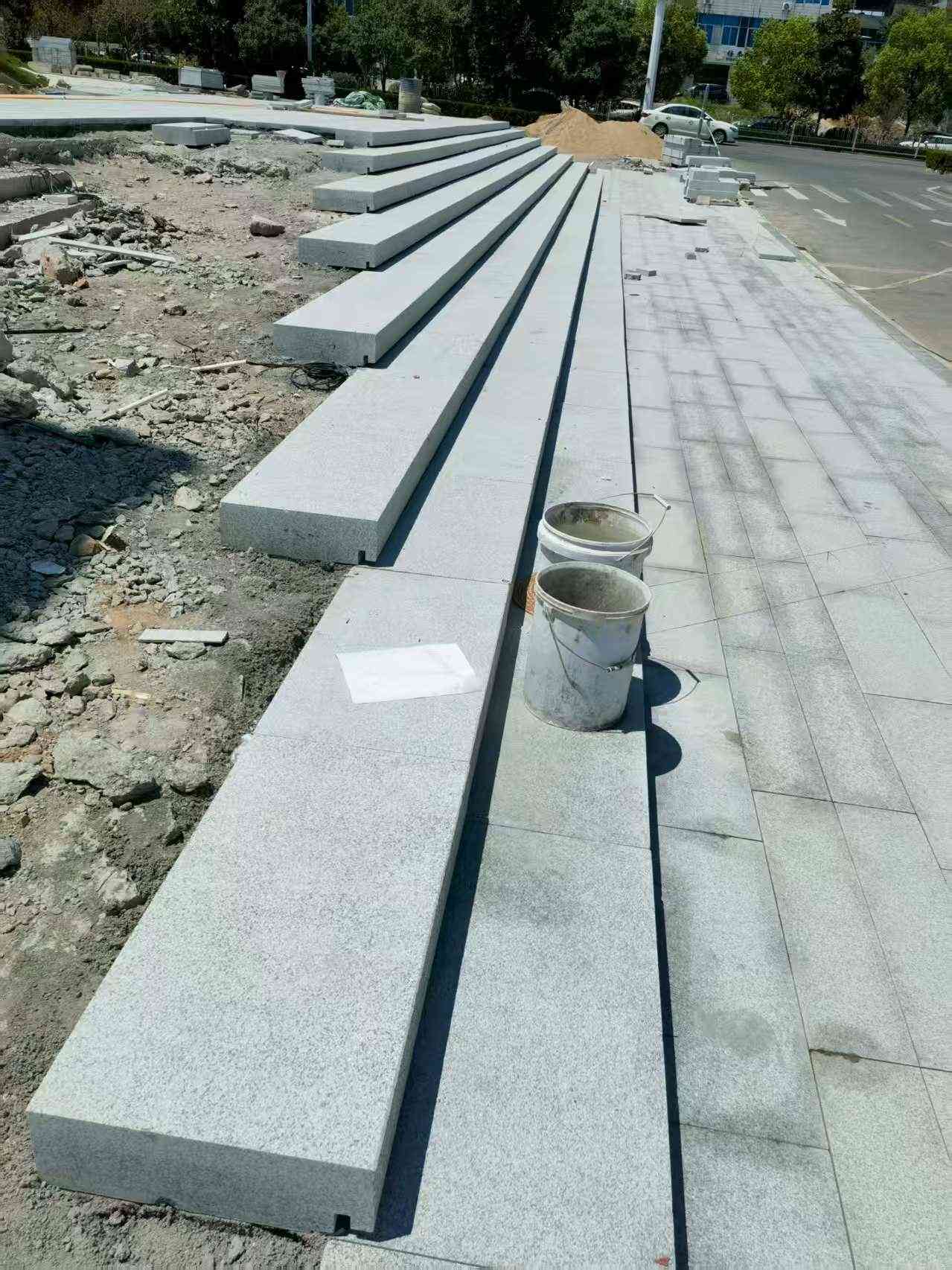 宁德 芝麻白整石台阶，施工现场