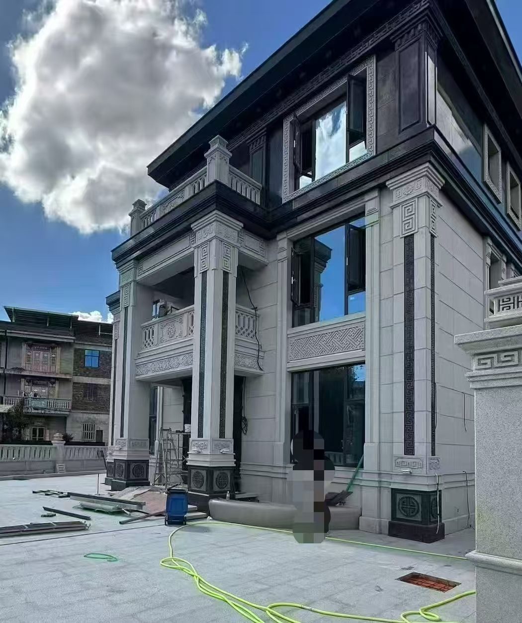 宁德 别墅干挂，芝麻白与芝麻黑完美配合