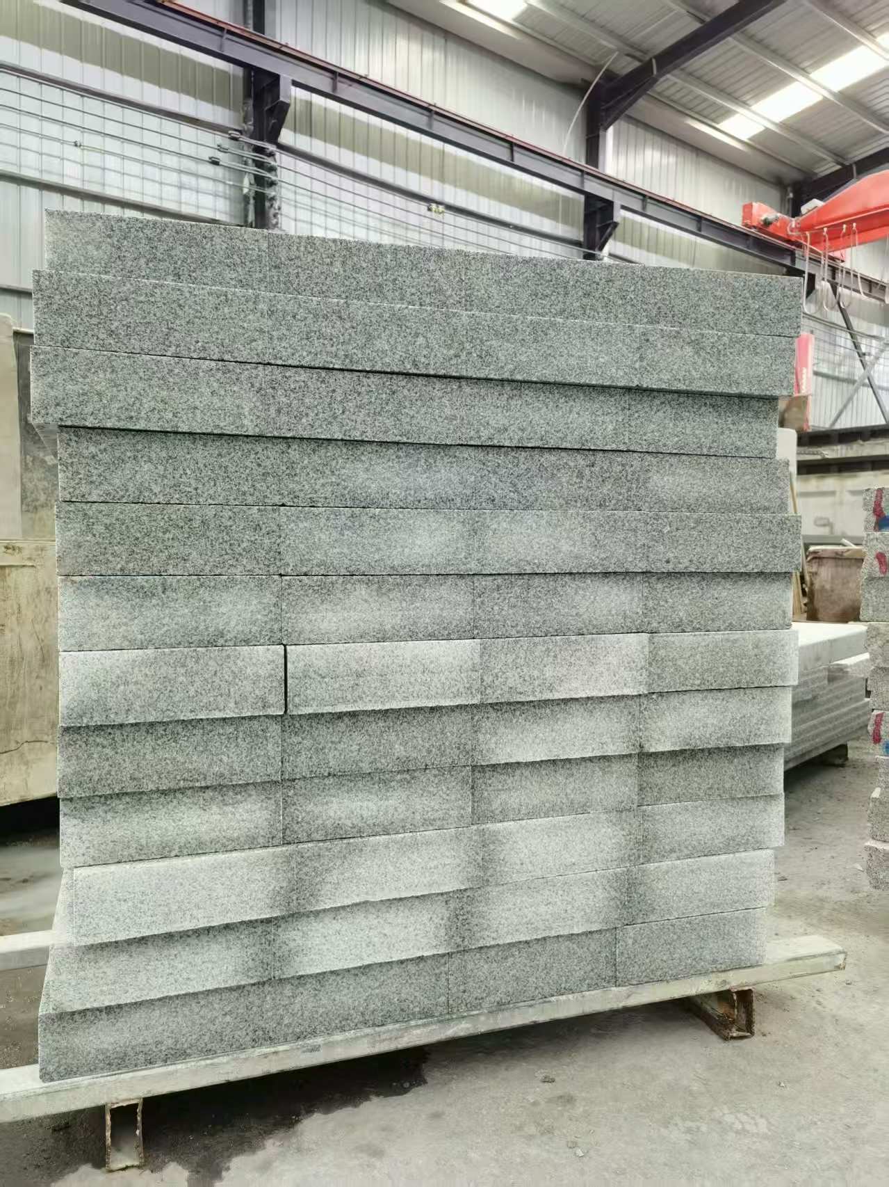 宁德 芝麻白10公分300*600广场地铺，A料定制，尺寸标准，厚薄均匀