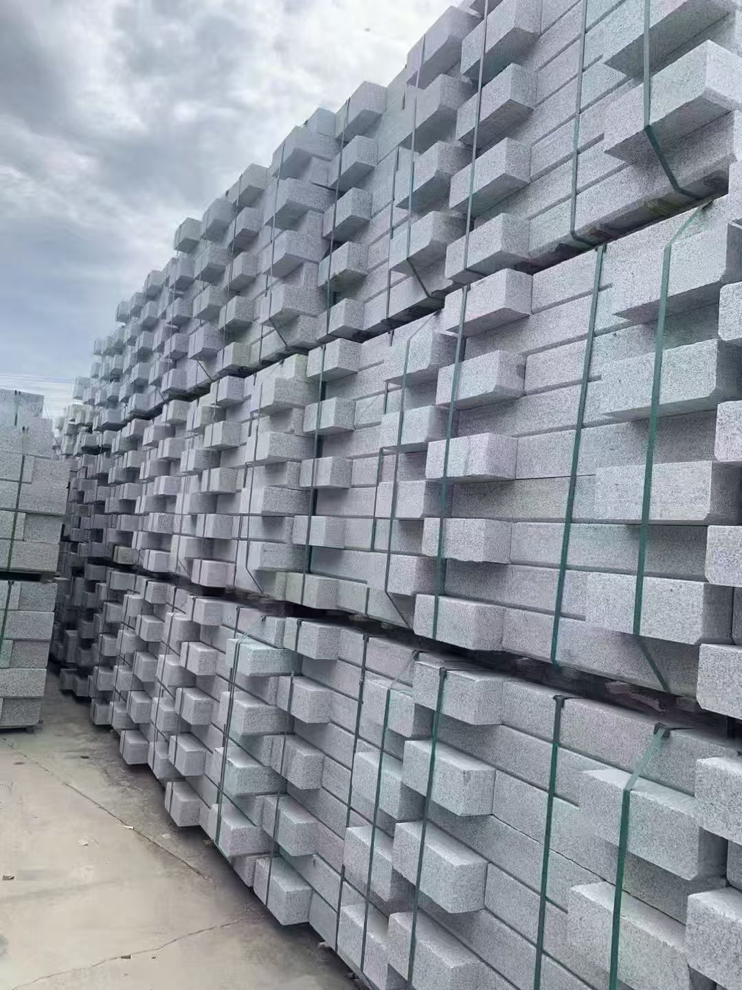 宁德 芝麻灰侧石