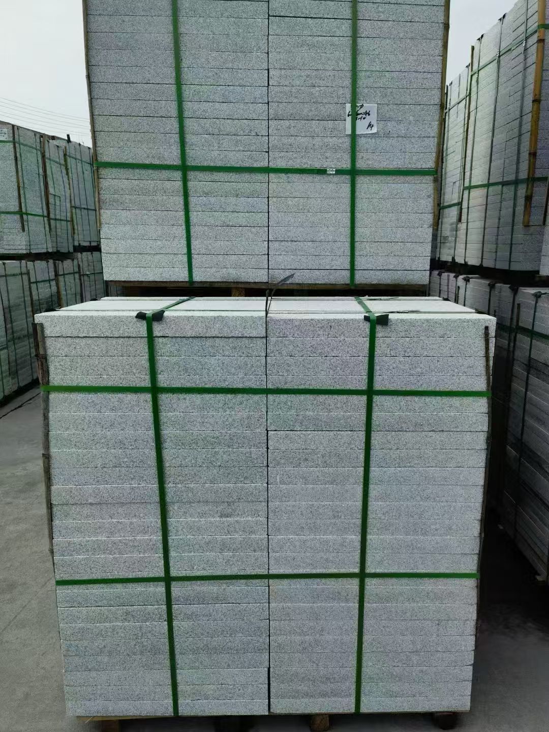 宁德 火烧面地铺石，街道广场园林市政工程板，1.8~5.0厚均有现货