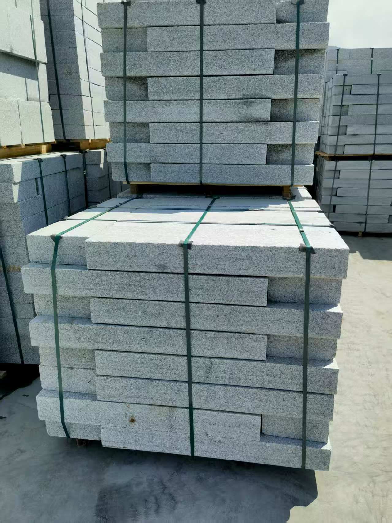 宁德 芙蓉白花岗岩路沿石、平石尺寸标准，色泽均匀