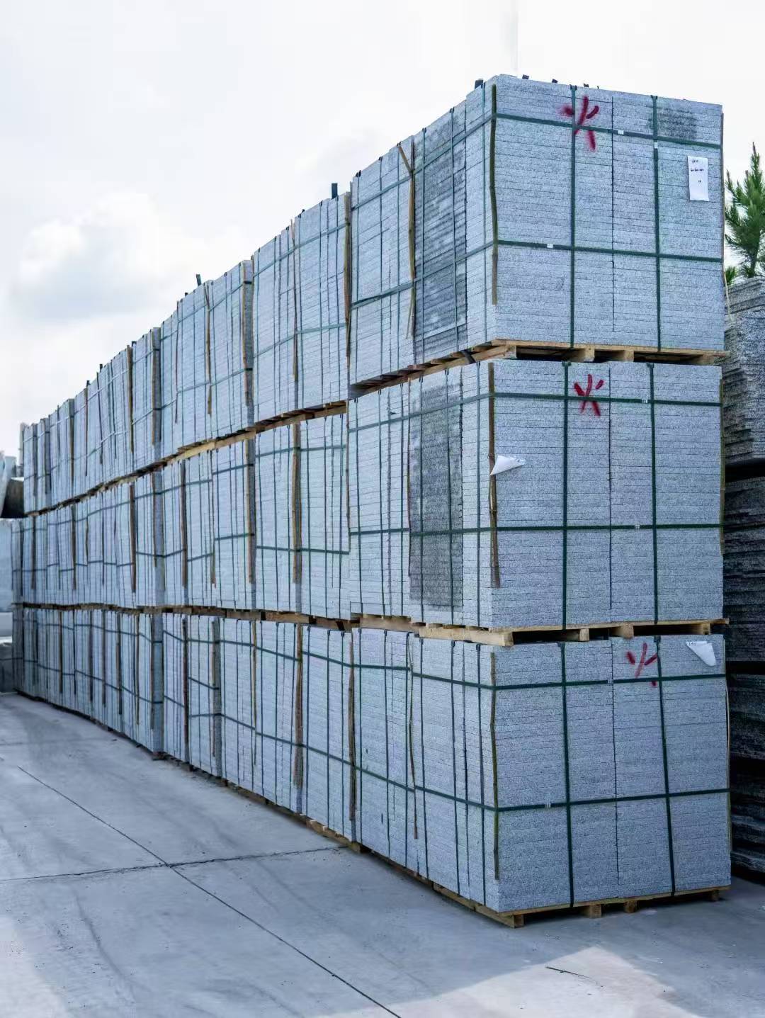 宁德 芙蓉白3公分火烧地铺成品300*600